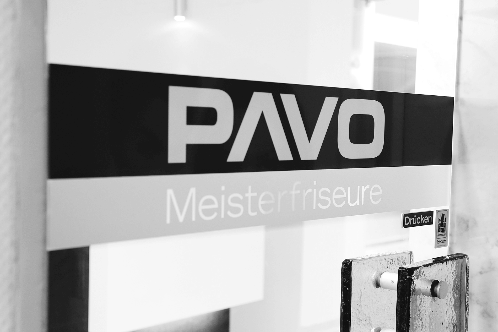 Eingangstür PAVO Essen Kettwiger Straße